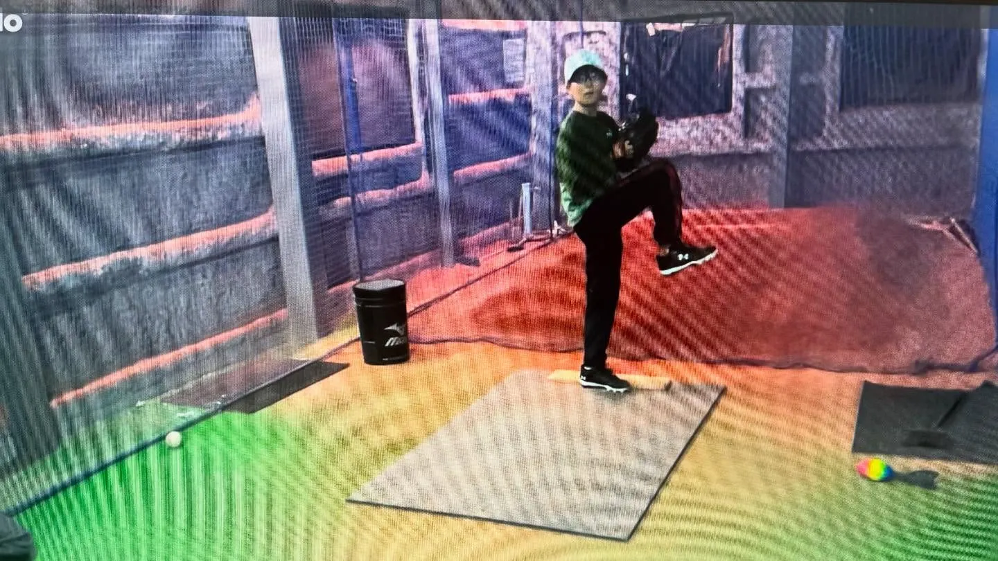 富山県射水市から新六年生の蓮斗君がラプソードピッチ測定の為