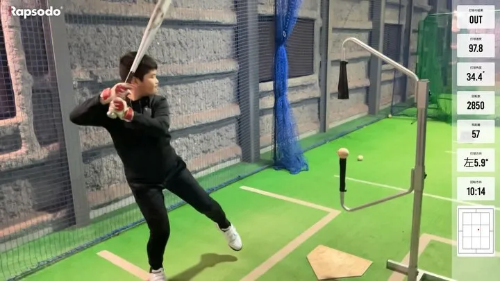 魚津市の中学から硬式チームに所属している想弥君がラプソードヒ...